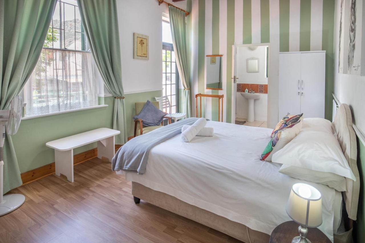 Koo Karoo Guest Lodge And Self Catering มอนตากู ภายนอก รูปภาพ