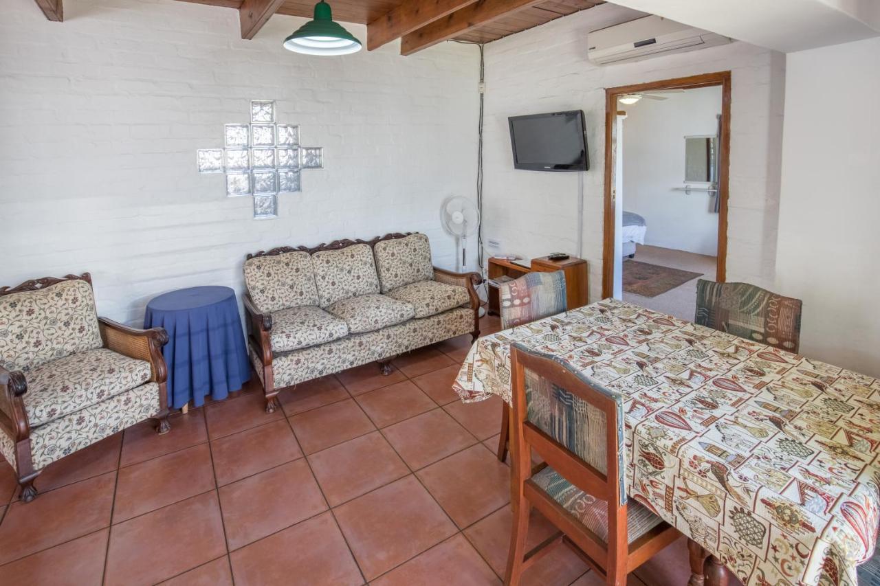 Koo Karoo Guest Lodge And Self Catering มอนตากู ภายนอก รูปภาพ