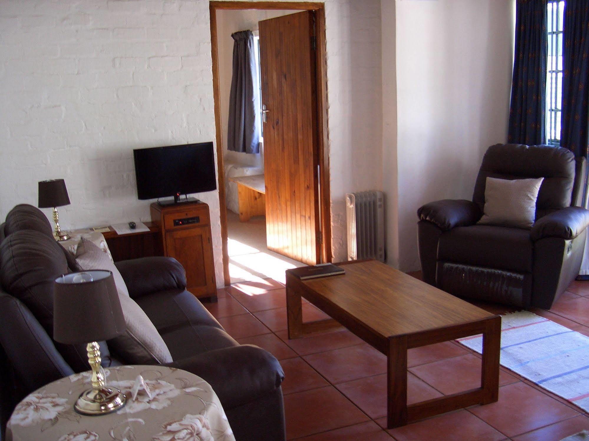 Koo Karoo Guest Lodge And Self Catering มอนตากู ภายนอก รูปภาพ